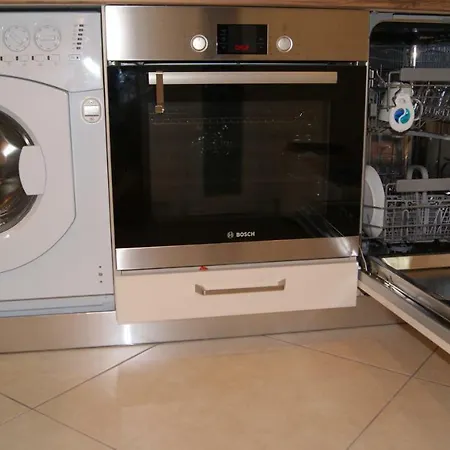 סלוניקי Brand New Luxury Apartment מראה חיצוני תמונה
