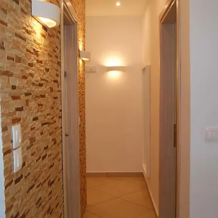 סלוניקי Brand New Luxury Apartment מראה חיצוני תמונה